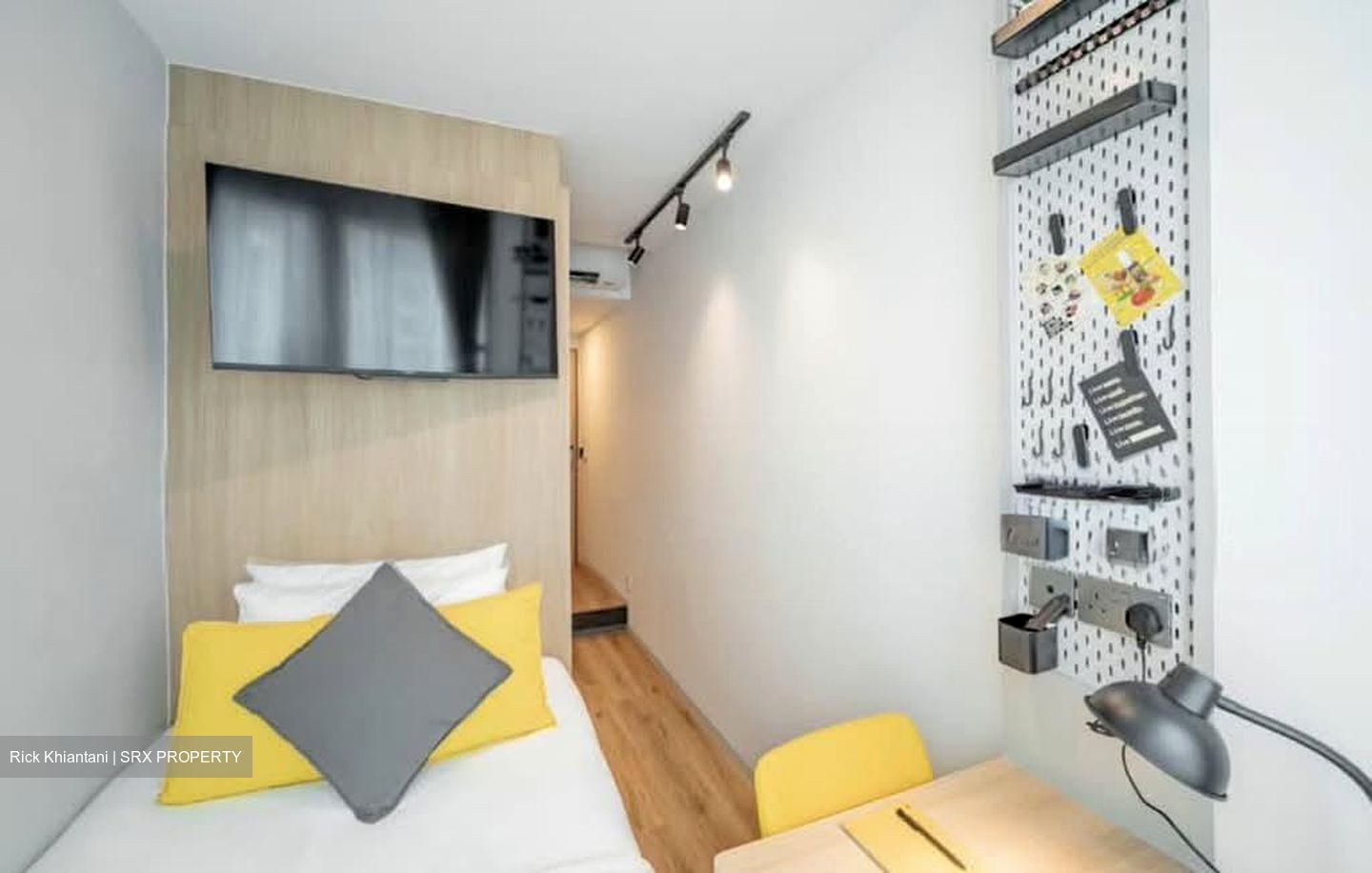 Orchard Road (D9), Condominium #574432001
